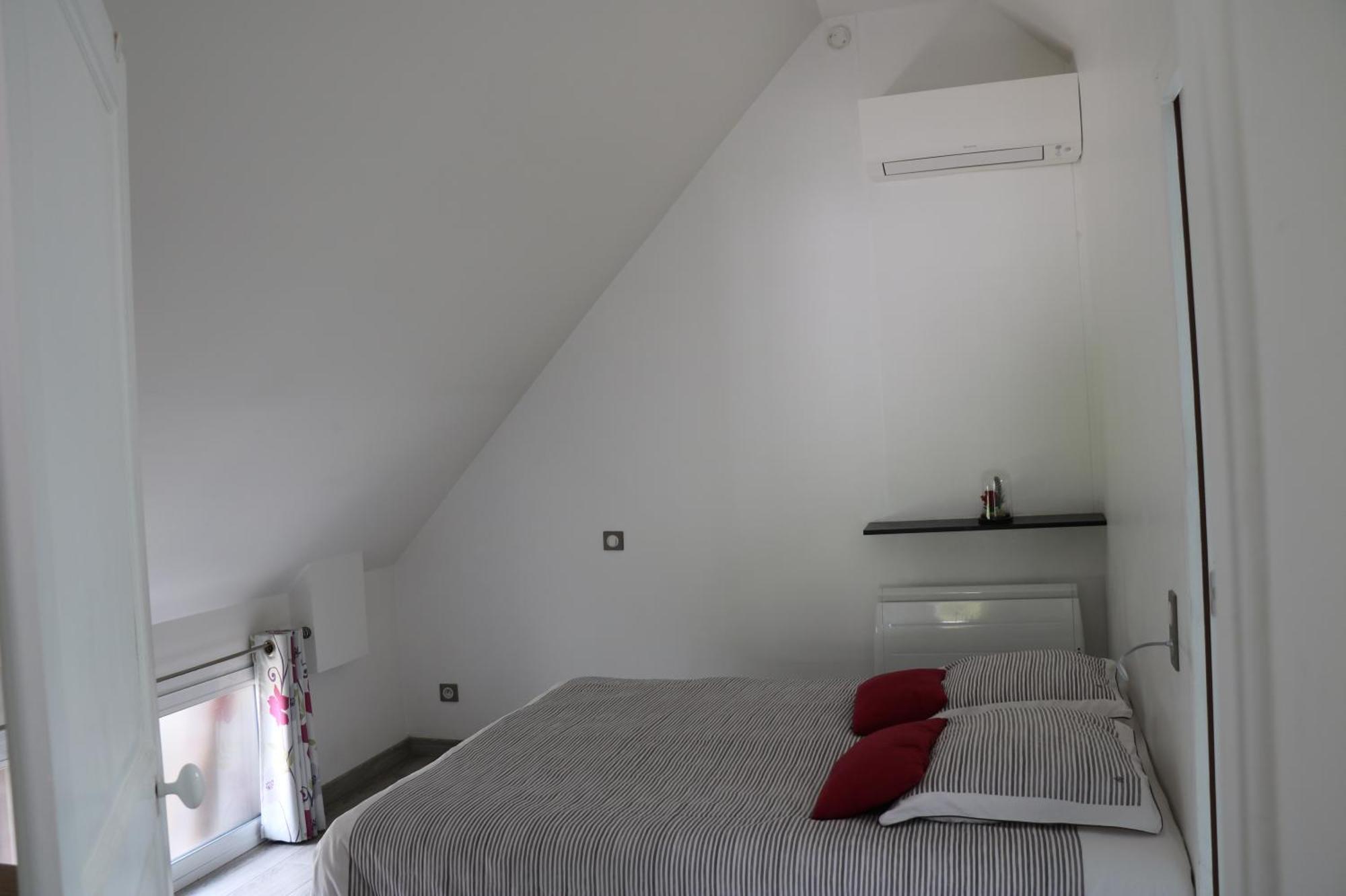 Le Cosy De Roseline Apartment Sezanne Exterior photo