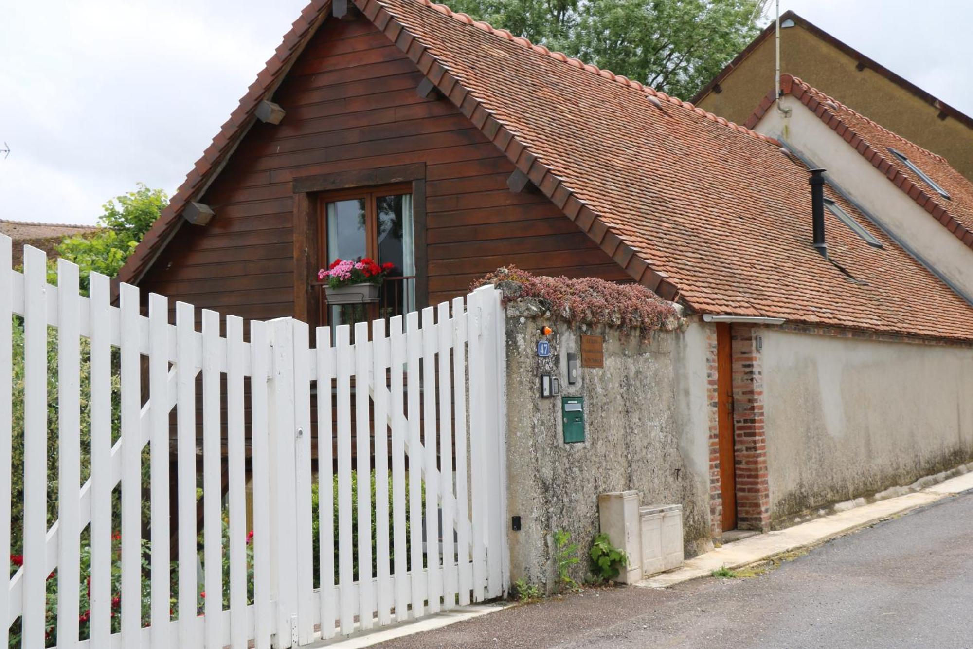 Le Cosy De Roseline Apartment Sezanne Exterior photo